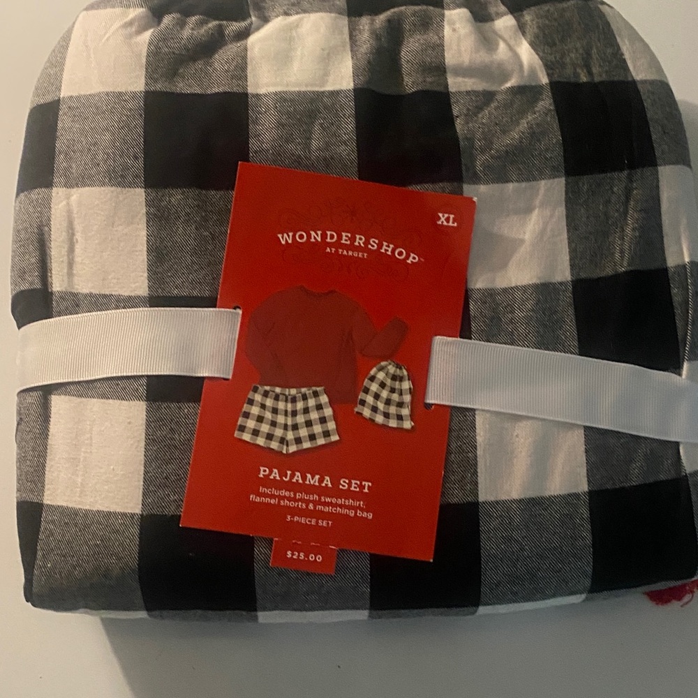 Wondershop Classic Black and White Check Pajama Set